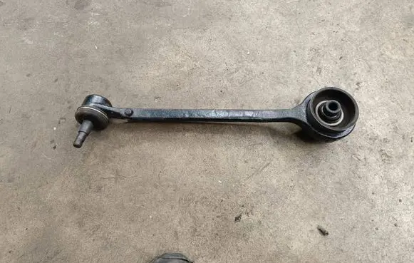 Lancia Thema Front control arm