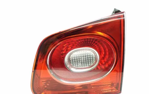 Volkswagen Tiguan Tailgate rear/tail lights 5N0945094B