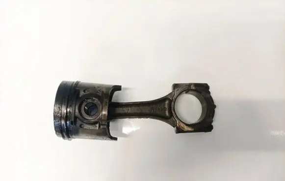Piston with connecting rod