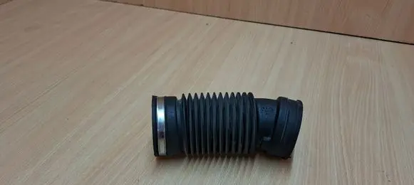 Citroen DS5 Air intake duct part 9675087480