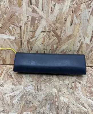 Knee airbag