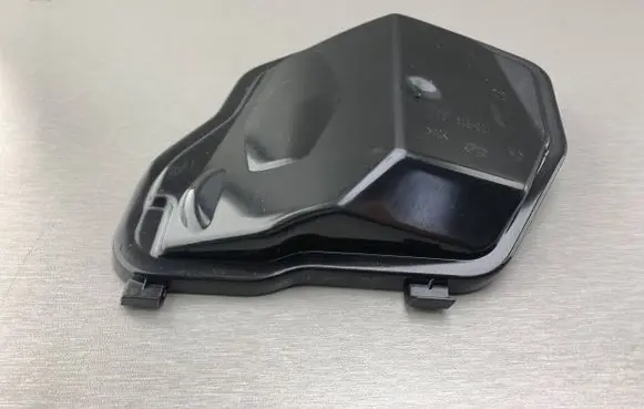 BMW 5 E60 E61 Headlight/headlamp dust cover 63127187272 7187272 16451600