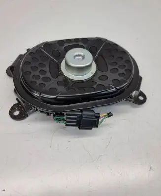 Land Rover Discovery 5 Subwoofer speaker HY3218808AB