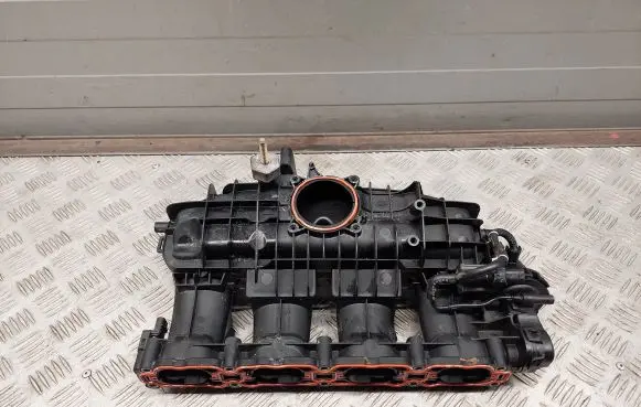 Audi A5 Intake manifold 06L133201