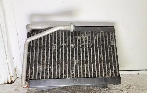 Audi A8 S8 D3 4E Air conditioning (A/C) radiator (interior) 06F028660 06F02866O 06F02