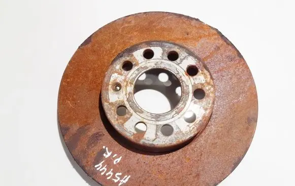 Volkswagen Scirocco Front brake disc ventiliuojamas