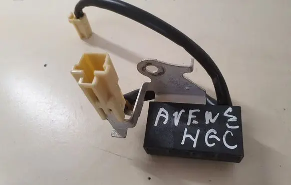 Toyota Avensis T250 Sensor 9008088006