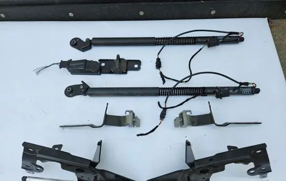 Audi A6 S6 C7 4G Tailgate strut 4G8827852F