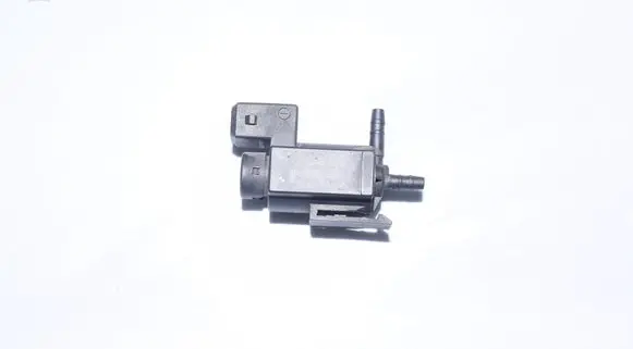 BMW 5 E39 Turbo solenoid valve 1742712