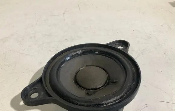 Mercedes-Benz E W211 Panel speaker A2118203002 2118203002