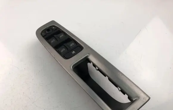 Volvo V50 Electric window control switch 30773210