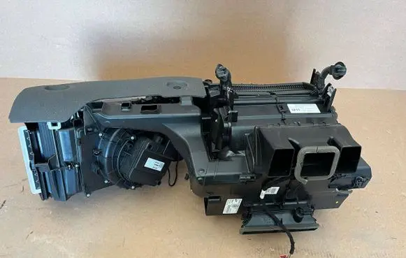 Audi A4 S4 B9 Interior heater climate box assembly 8W1820005