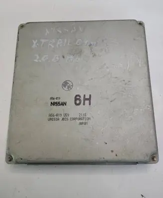 Nissan X-Trail T30 Engine control unit/module A56R19U59 A56R19 2118
