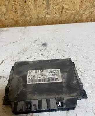 Mercedes-Benz E W211 Parking PDC control unit/module A0255457132 0263004025