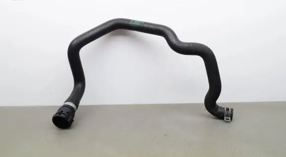 BMW 5 F10 F11 Engine coolant pipe/hose 9224372