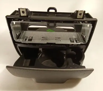 Cup holder front