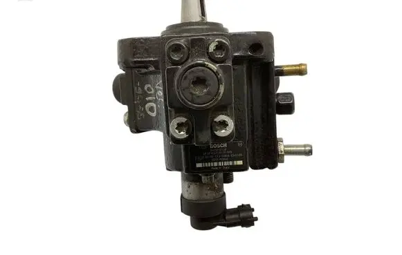 Opel Vectra C Fuel injection high pressure pump 0445010128 0055193840