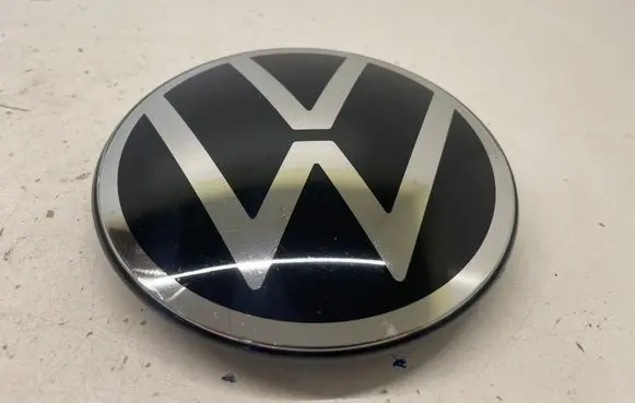 Volkswagen Golf VIII Manufacturer badge logo/emblem 5H0853601H