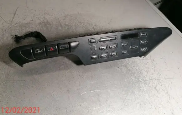 Peugeot 806 Climate control unit 9140010188