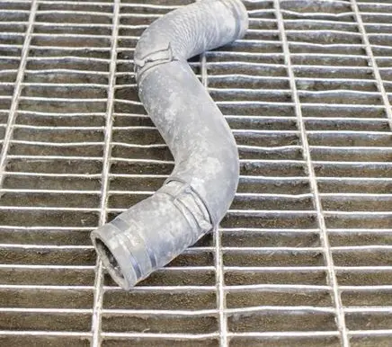 Mazda 6 Engine coolant pipe/hose