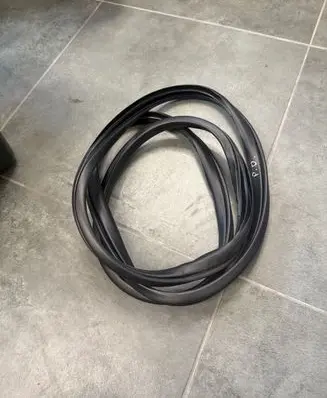 Mazda 2 Front door rubber seal 
