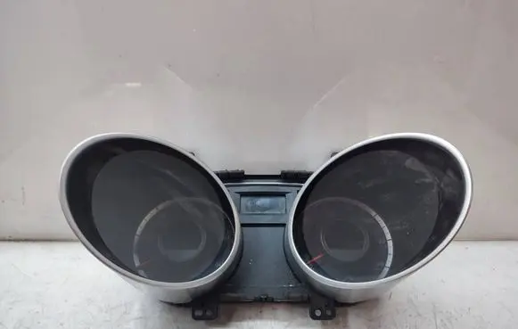 Hyundai ix35 Speedometer (instrument cluster) 940092Y680 11002547701U
