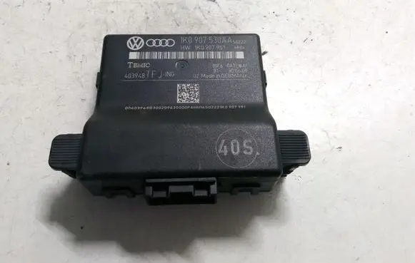 Volkswagen Golf VI Gateway control module 1K0907530AA 1K0907951