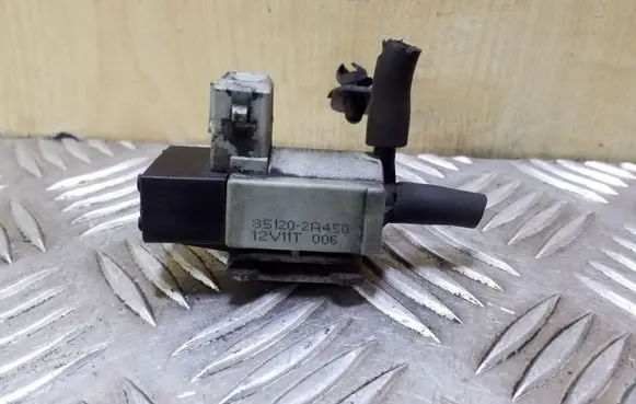 KIA Sportage Turbo solenoid valve 351202A450