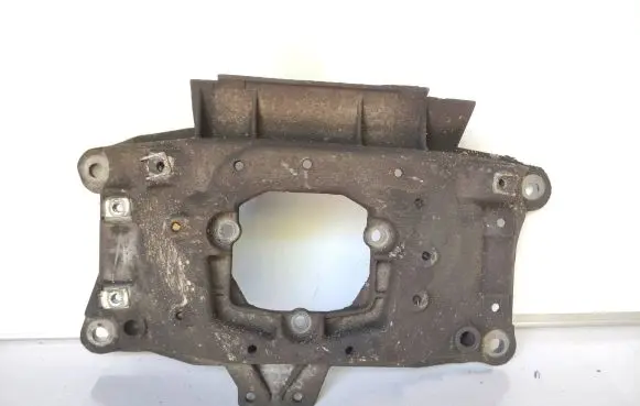 Audi A6 S6 C7 4G Gearbox mounting bracket 8K0399263BH