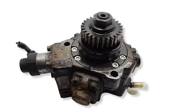 Nissan Qashqai Fuel injection high pressure pump 8201045496 0445010250 5275353