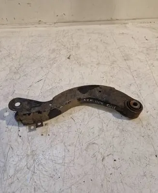 Rear control arm