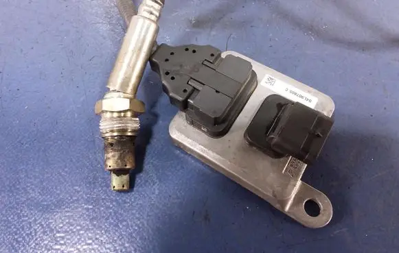 Skoda Superb B8 (3V) Lambda probe sensor 04L907805C