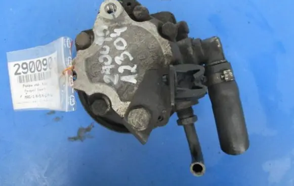 Peugeot Expert Power steering pump
