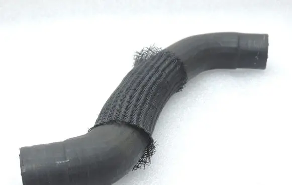 Toyota Avensis T250 Engine coolant pipe/hose 165710R010