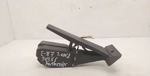 BMW 1 E81 E87 Accelerator throttle pedal 6786588 12037310