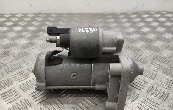 Peugeot 308 Starter motor 9832577880