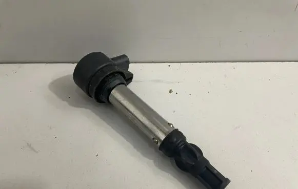 BMW M3 e92 High voltage ignition coil 7841754