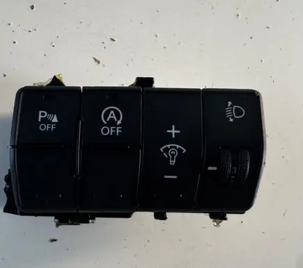 Hyundai i30 Headlight level height control switch 93320A6250RY