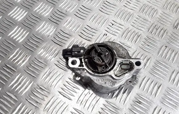 Peugeot 307 Vacuum pump 