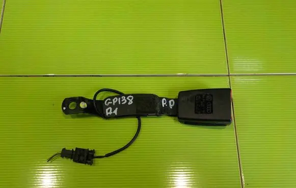Audi A1 Front seatbelt 8X0857756B GP138