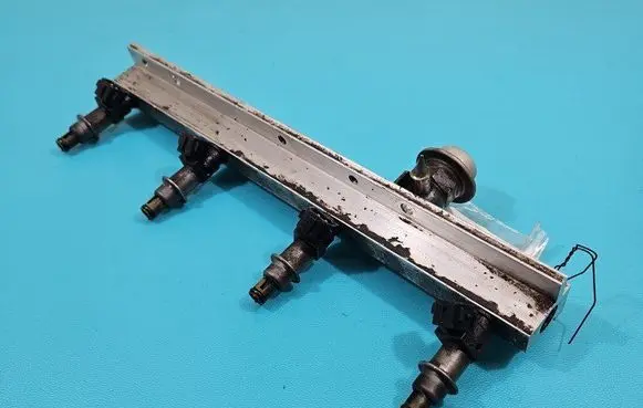 Fuel injector