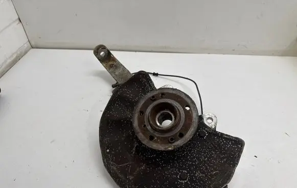 Mercedes-Benz ML W166 Front wheel hub