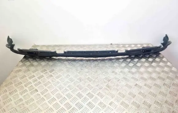 Rear bumper trim bar molding