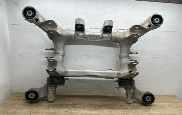 BMW 6 F06 Gran coupe Rear subframe 679380103
