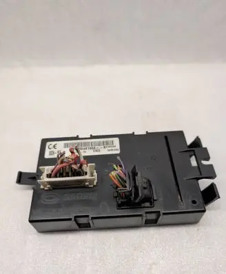 Opel Vivaro Comfort/convenience module P8200461556 281127697A 01606044