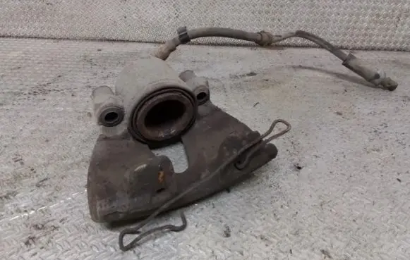 Opel Zafira B Front brake caliper