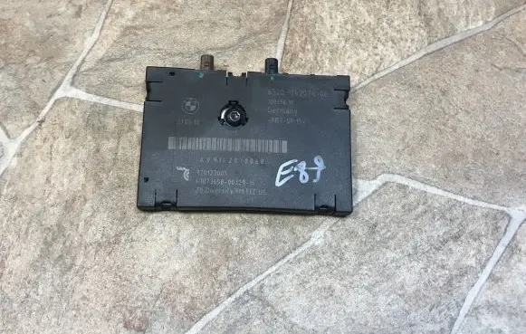 BMW Z4 E89 Aerial antenna amplifier 9142078