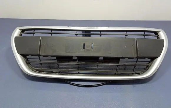 Peugeot 208 I Front grill 9810920180