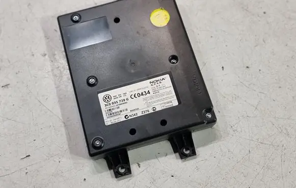 Volkswagen PASSAT B6 Bluetooth control unit module 3C0035729G