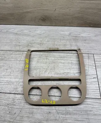 Volkswagen Golf V Climate control/heater control trim 1K0858071C 0858069E